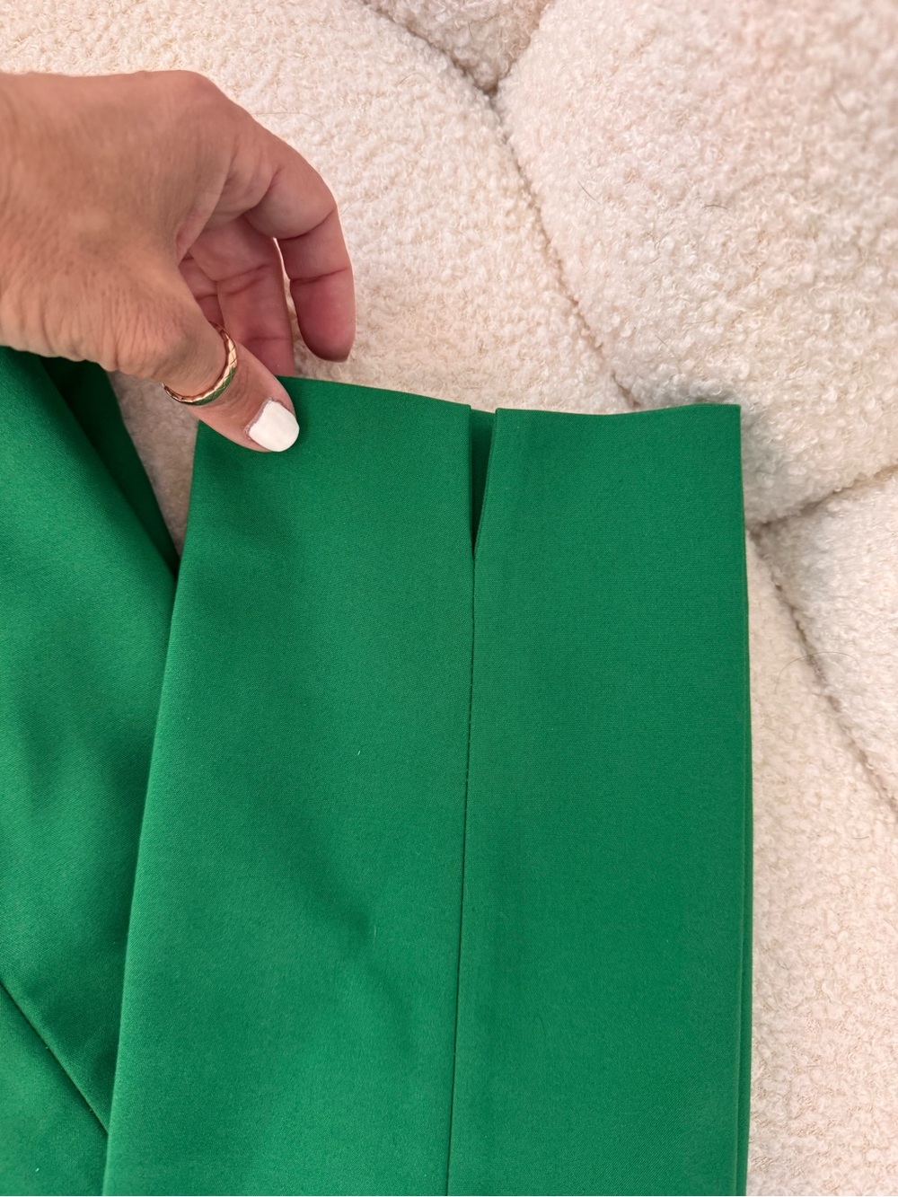 Zara - Women Green Pants. Size US 2. - Picture 6 of 7